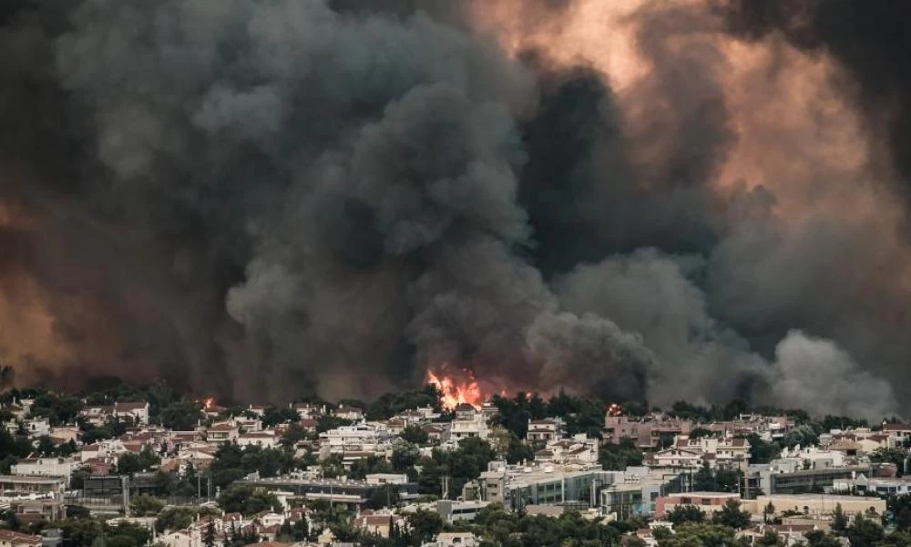 Μώραλης: «Να βοηθήσουμε όλοι» - Συνδράμει με υδροφόρες ο Πειραιάς